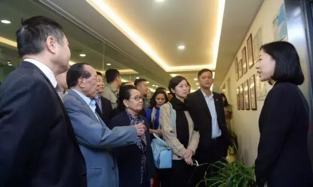 柬埔寨副首相贺南洪一行访问新希望